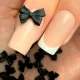 Kokardki 3D do zdobienia paznokci Black Bow Charm 100szt